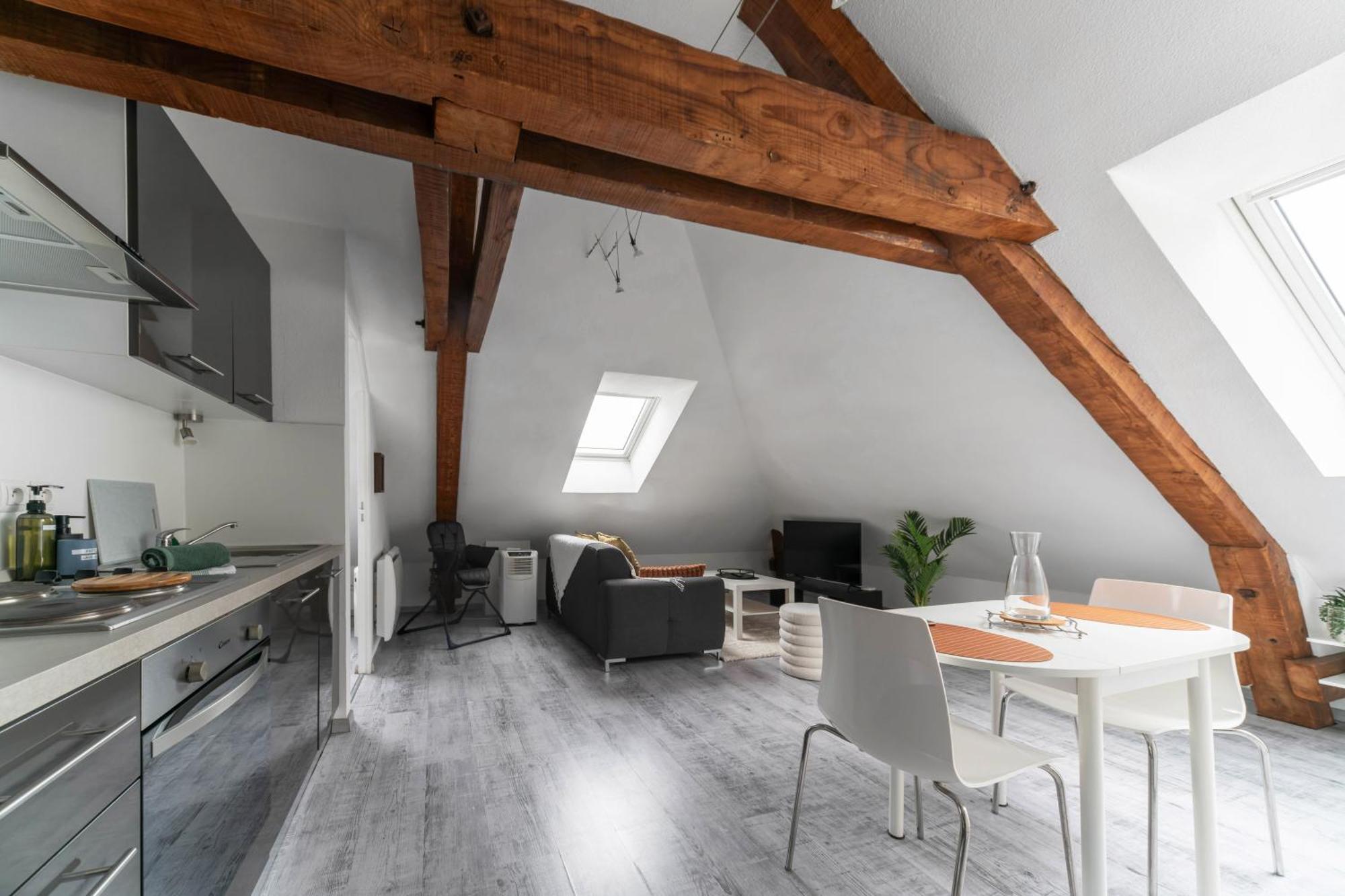 Residence La Provence - Appartements Proches Centre Ville Виши Екстериор снимка