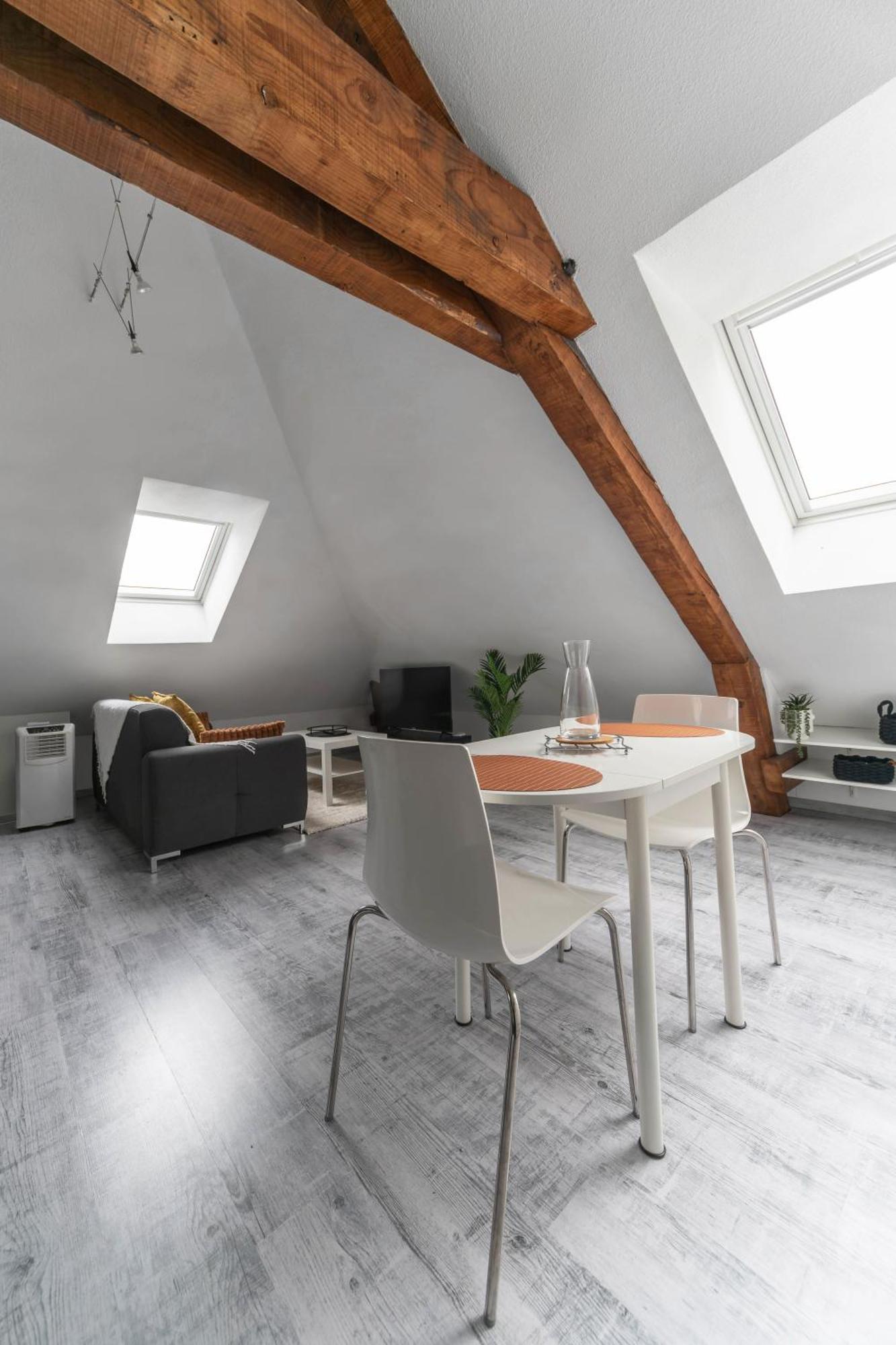 Residence La Provence - Appartements Proches Centre Ville Виши Екстериор снимка