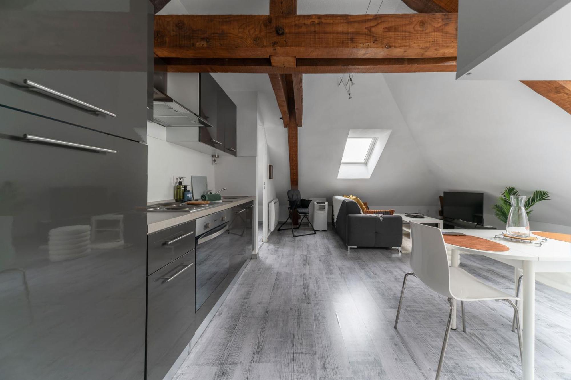 Residence La Provence - Appartements Proches Centre Ville Виши Екстериор снимка